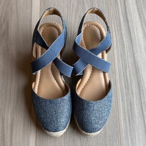 Easy Spirit Women's Blue Metallic Meza Espadrille Wedge Sandals Size 7.5